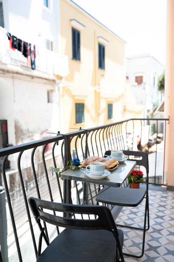 La Magnolia Rooms Procida Exterior foto