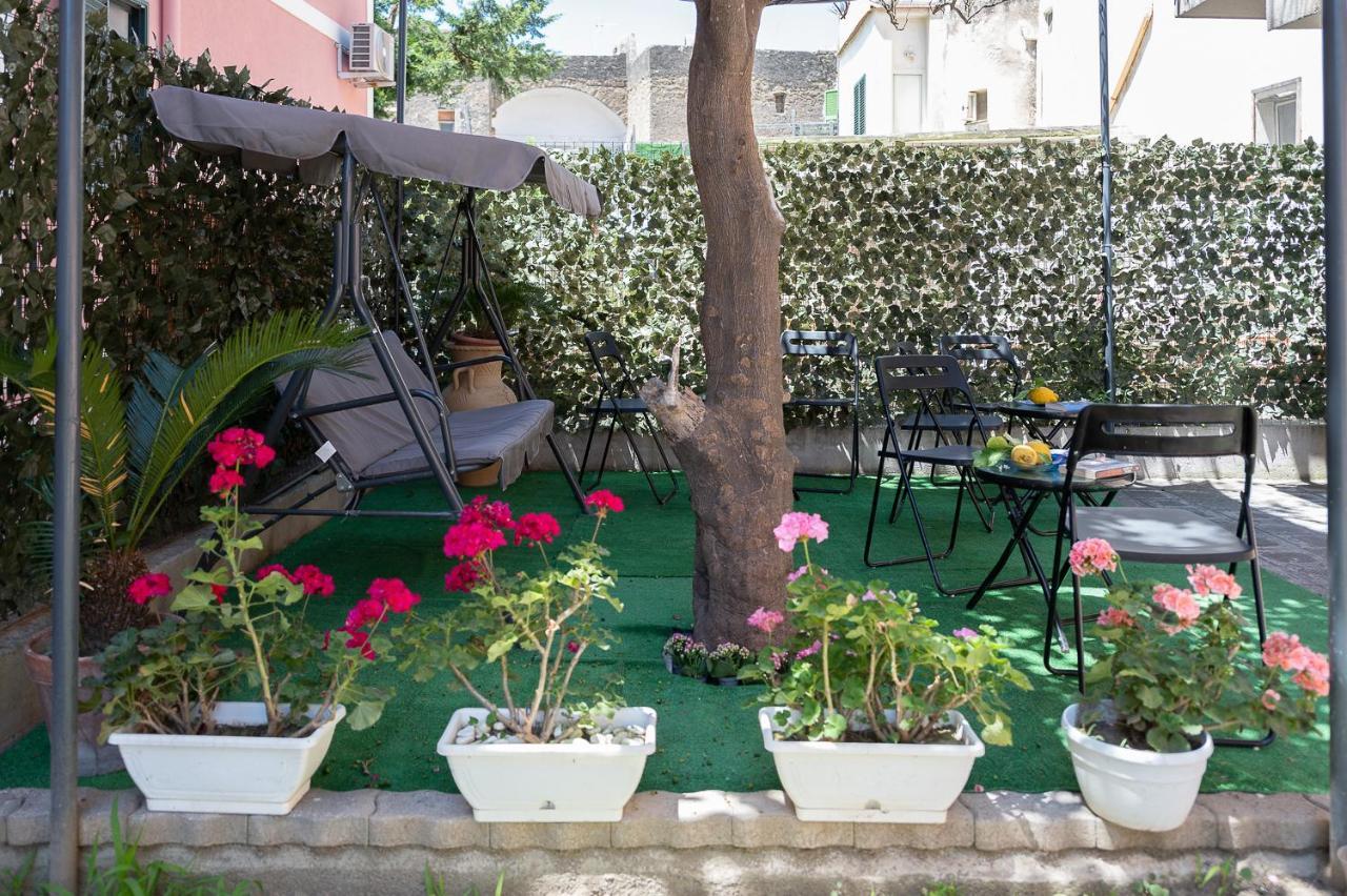 La Magnolia Rooms Procida Exterior foto